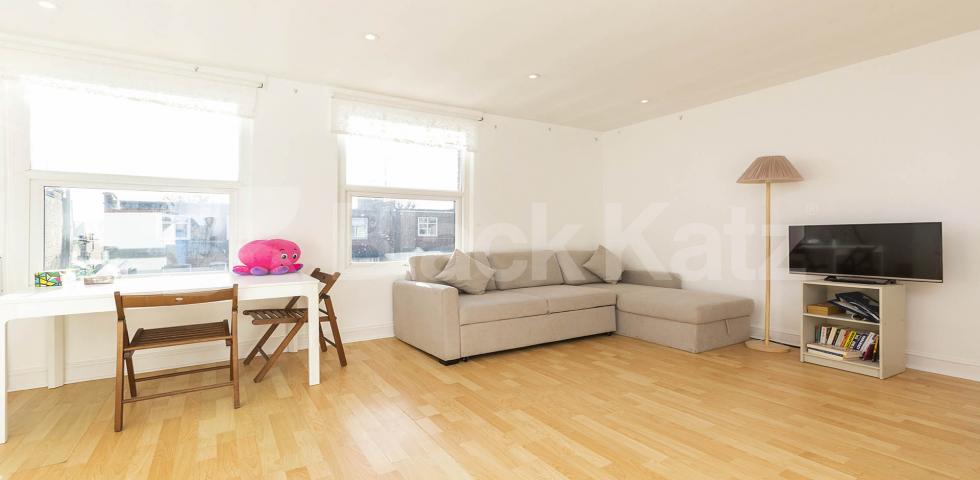 			NEW INSTRUCTION!, 1 Bedroom, 1 bath, 1 reception Flat			 Hampden Road , Haringey